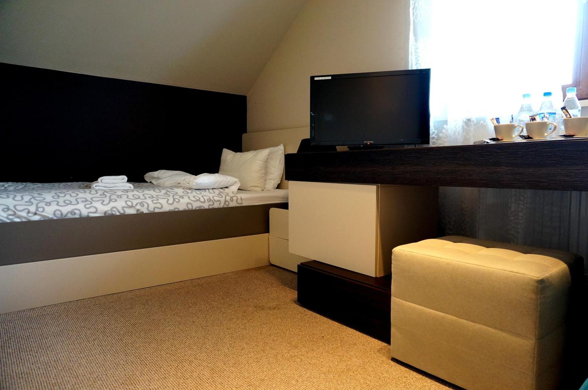 Villa Modlin Airport Nowy Dwor Mazowiecki Bilik gambar