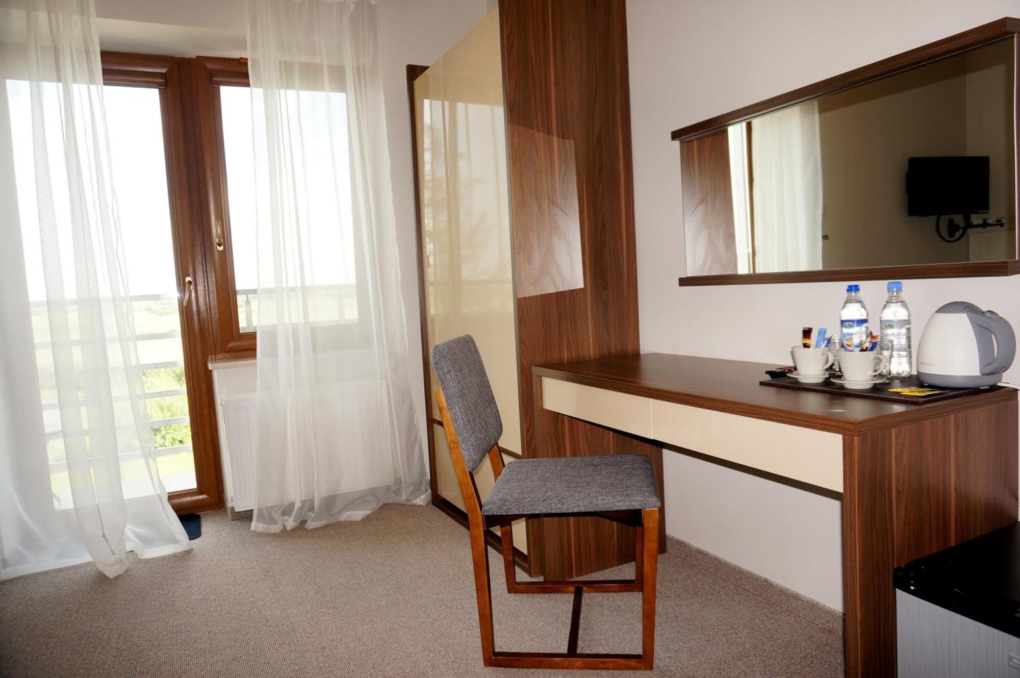 Villa Modlin Airport Nowy Dwor Mazowiecki Bilik gambar