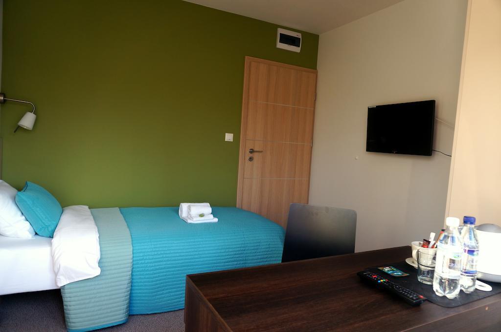 Villa Modlin Airport Nowy Dwor Mazowiecki Bilik gambar