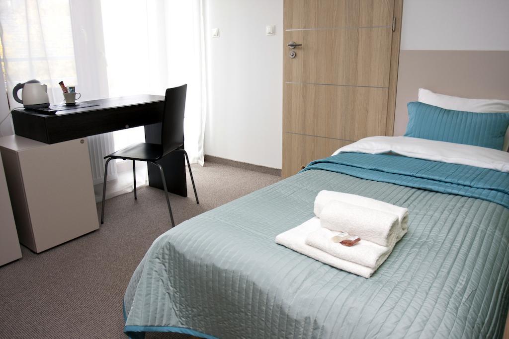Villa Modlin Airport Nowy Dwor Mazowiecki Bilik gambar