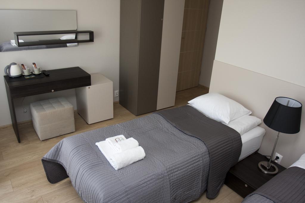 Villa Modlin Airport Nowy Dwor Mazowiecki Luaran gambar